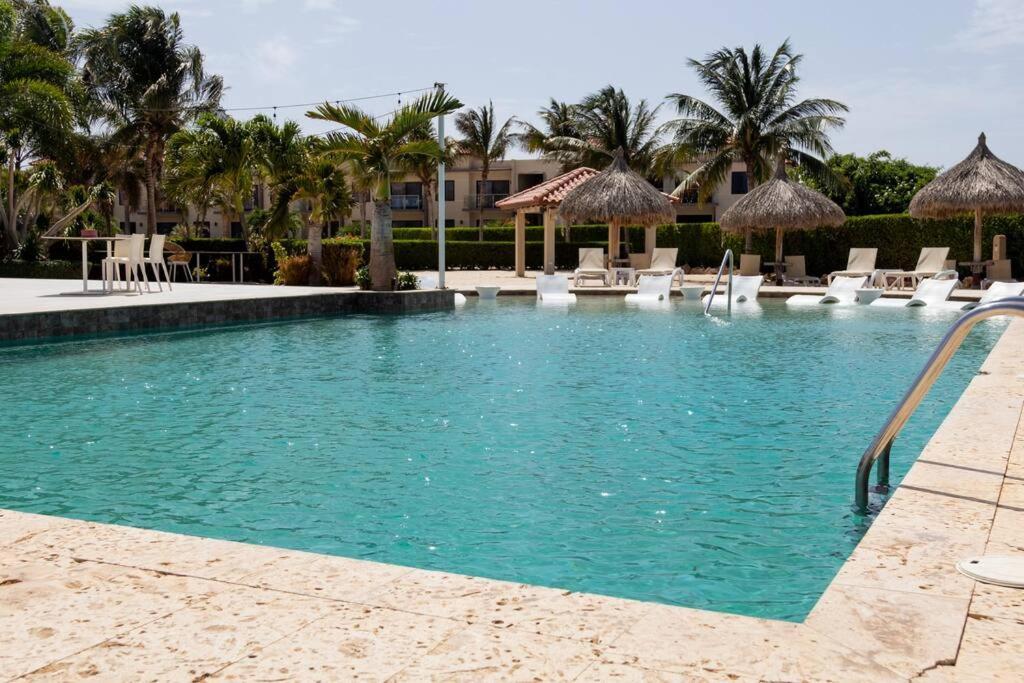 New! Cozy 1 Bedroom Condo- Gold Coast, Noord Aruba Palm Beach Exterior foto